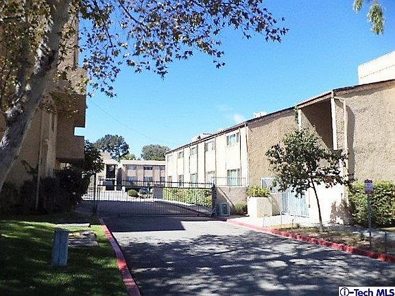 2nd image of 1705 Neil Armstrong St Unit 106