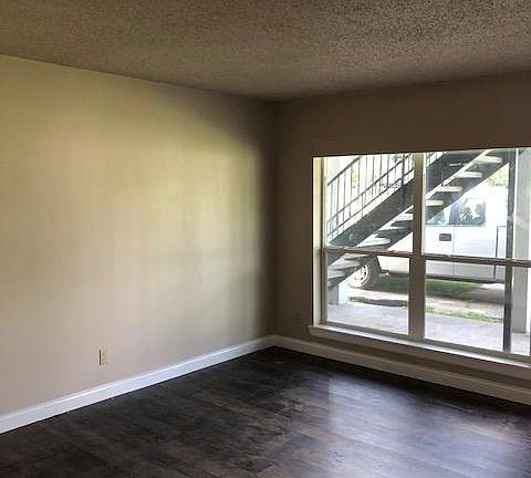 4th image of 511 Blake St APT 11