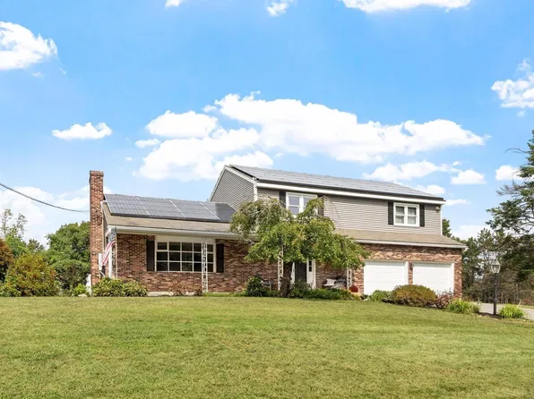 53 Hardy Dr, Leominster, MA 01453