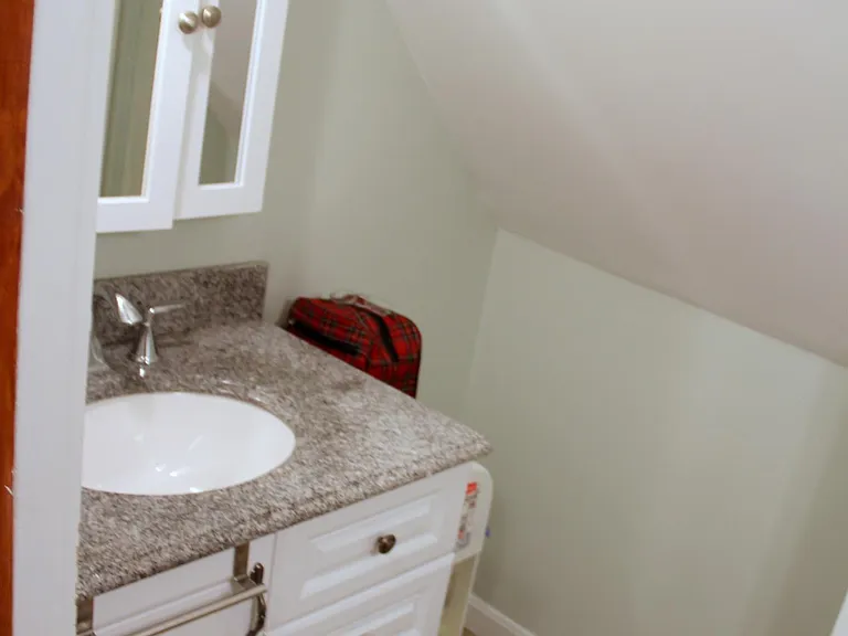 32 William St #2 — Photo 6