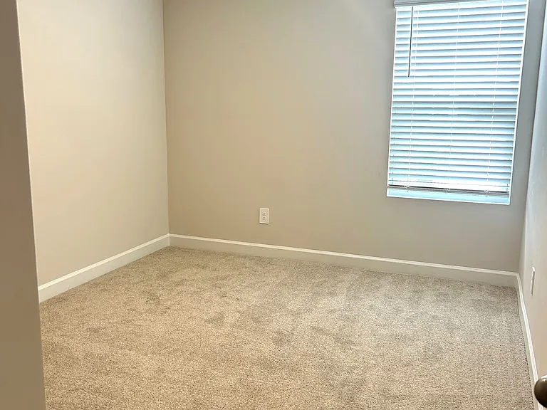 105 Pleasure Ln — Photo 10