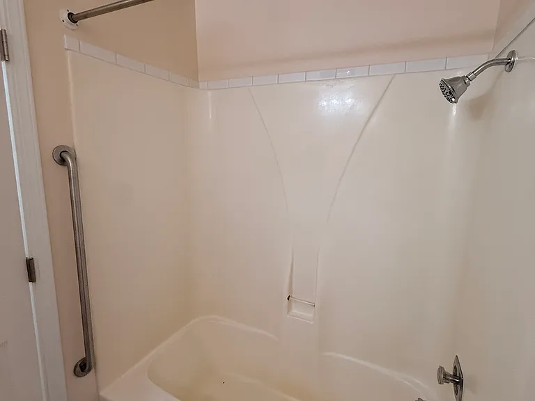 Bathroom, other view.