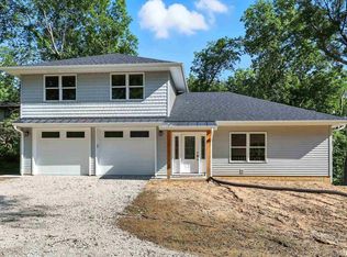 3303 Valley Dr, Geneseo, IL 61254