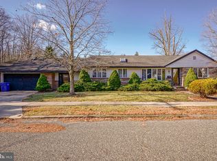 250 Glenwood Ave, Woodbury Heights, NJ 08097
