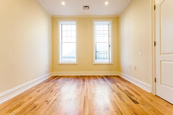 Rented by MySpaceNYC | media 21