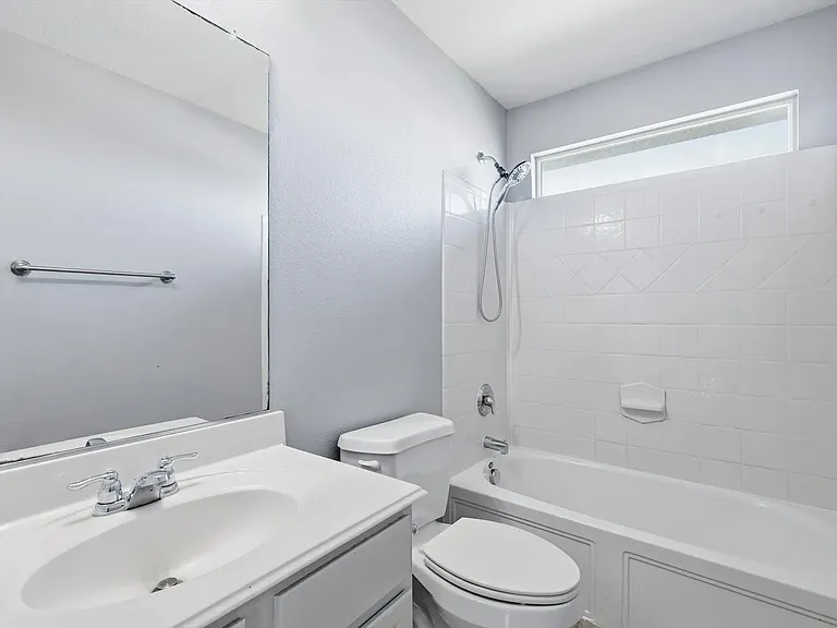 832 Santa Rosa Dr — Photo 10