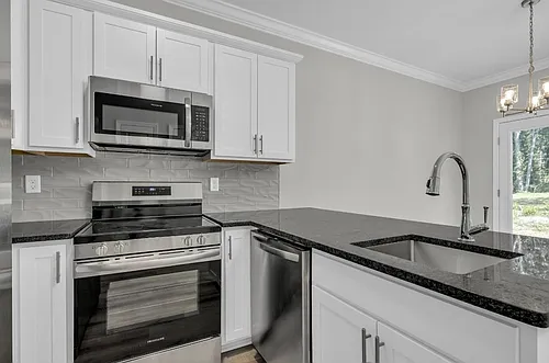 176 Hogan Heights Dr #8 Photo 1