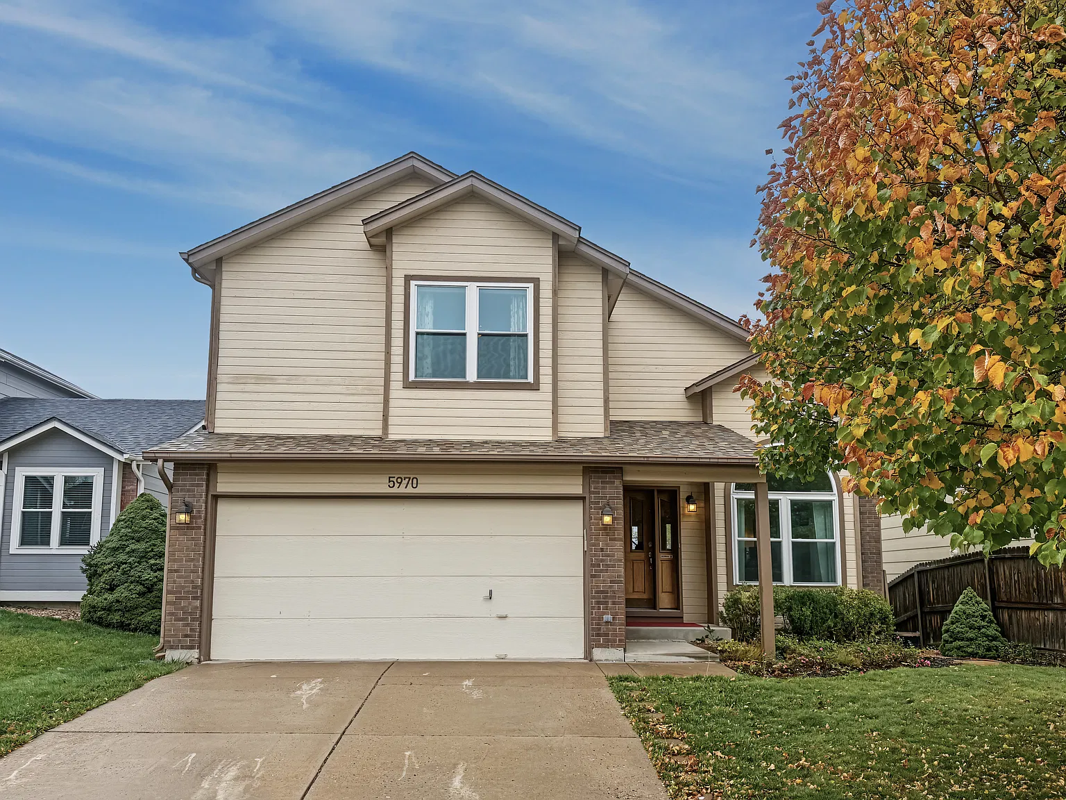 4 bed, 2391 sqft, $2,400 — Photo 1
