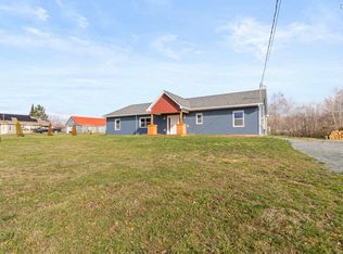 215 Grono Rd, Halifax, NS B2S 2H6