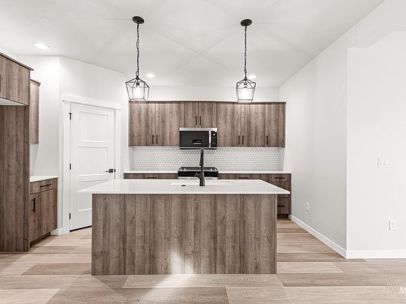 3rd image of 6763 S Harvest Cove Ave