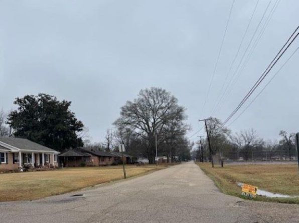 1401 N 3rd St, Mc Gehee, AR 71654