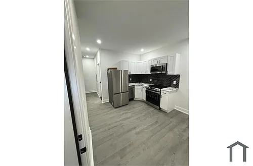 3744 N 9th St Photo 1