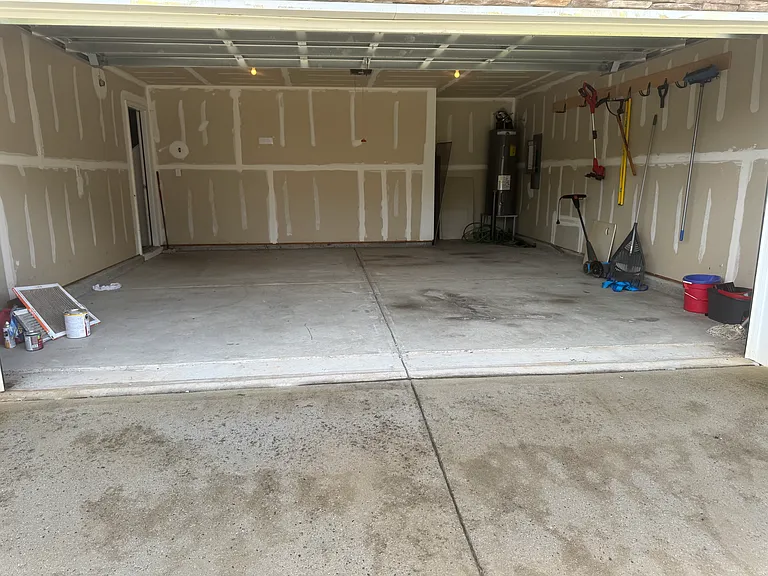 4131 Long Arrow Dr — Photo 2