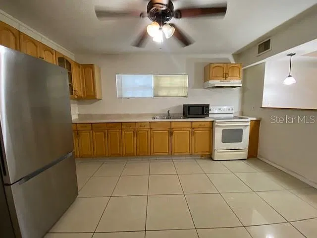 2 bed, 1.0 bath, 780 sqft, $1,995 — Photo 4