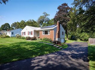 6 Kimball Rd, Poughkeepsie, NY 12601