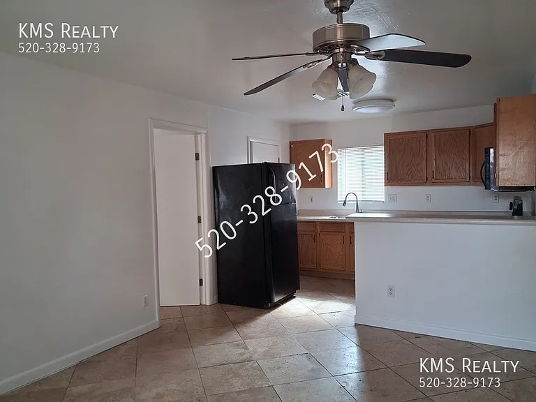 4107 E Los Robles St — Photo 3