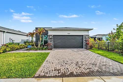 9060 SW Remy Ln Photo 1