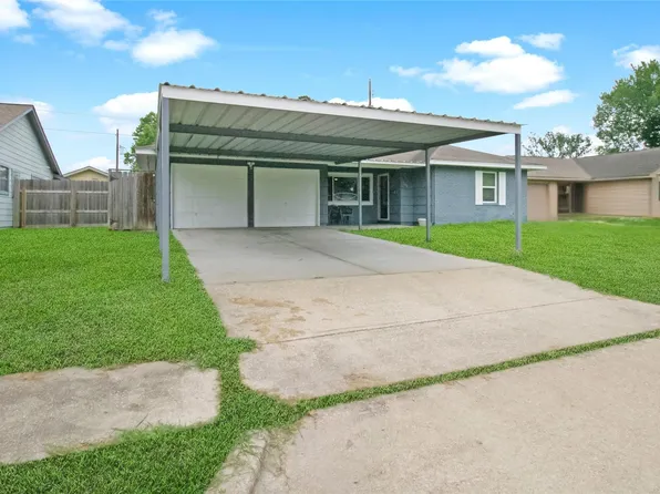 1801 Beusch Dr, Pasadena, TX 77502