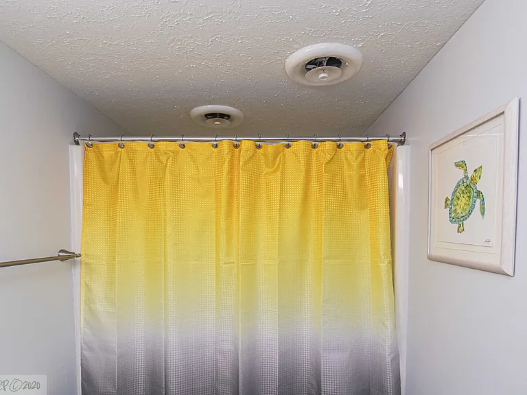 101 E Lockhaven Dr #C — Photo 26