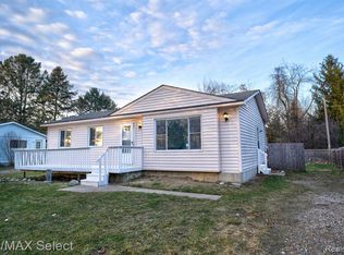 4964 Worth St, Millington, MI 48746