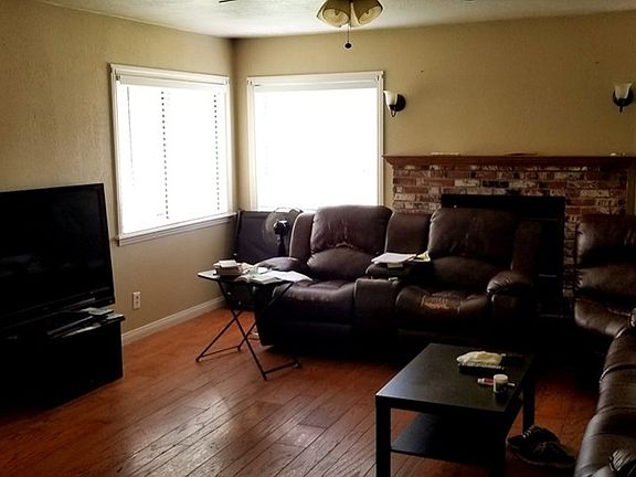 4th image of 26190 Homeland Ave