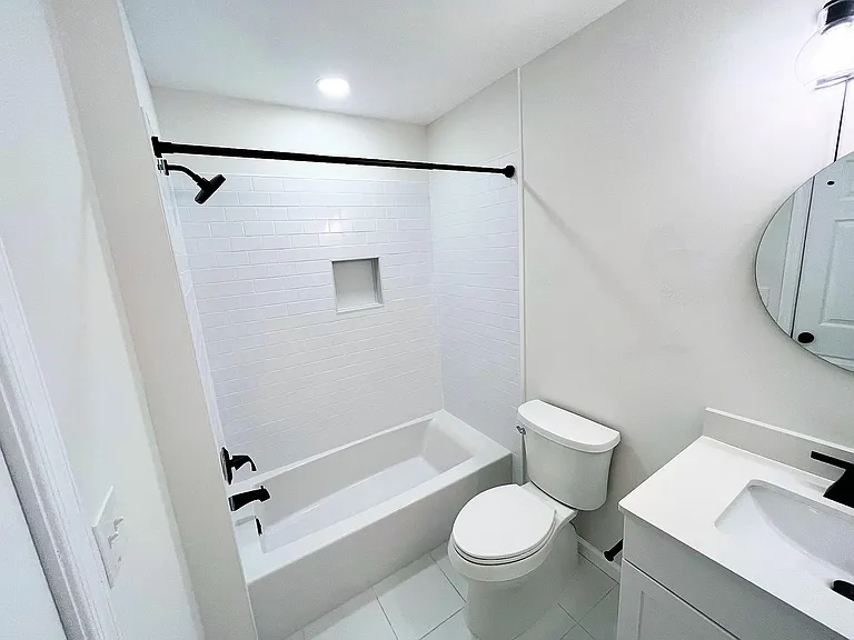 54 E Spring Ave #2 — Photo 2