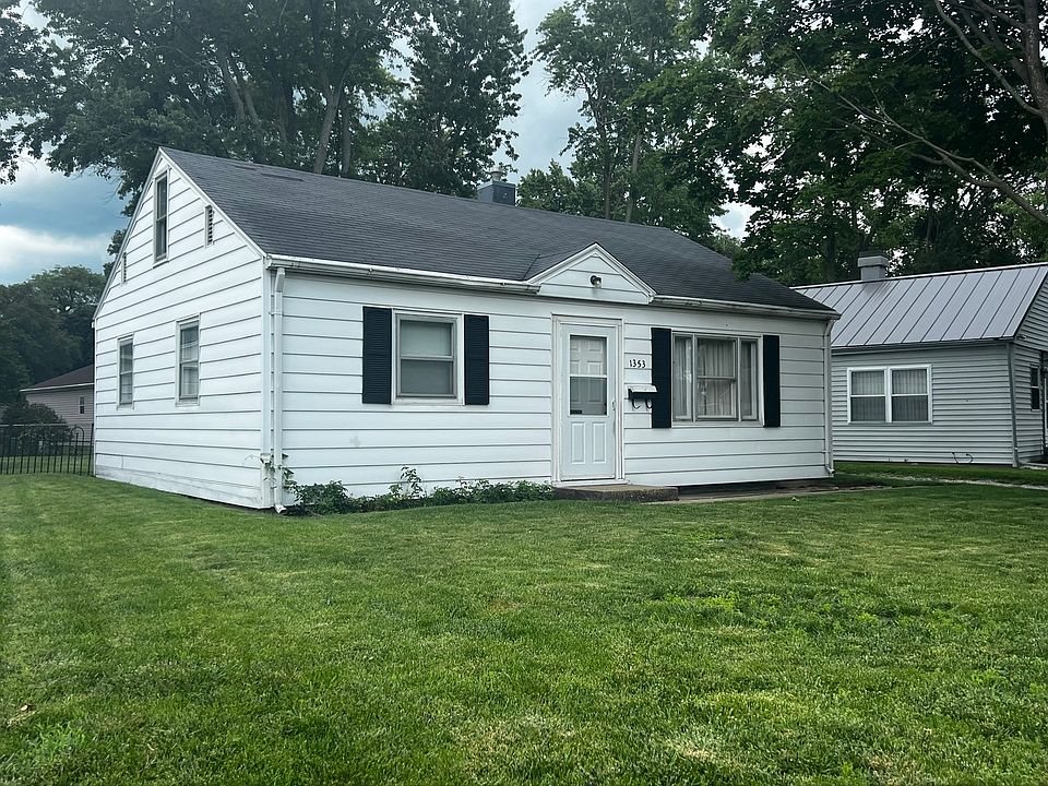 1st image of 1353 Fairlawn Dr