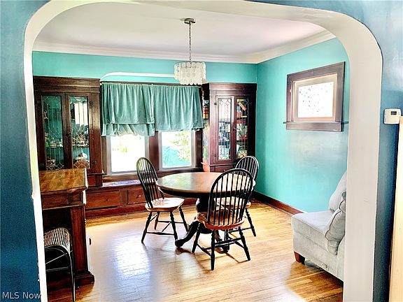 4th image of 3953 W 210th St