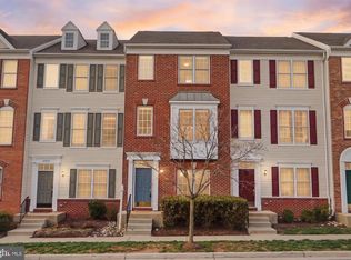 42834 McComas Ter, Chantilly, VA 20152