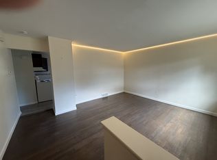 200 N Christine Cir #1, Mount Clemens, MI 48043
