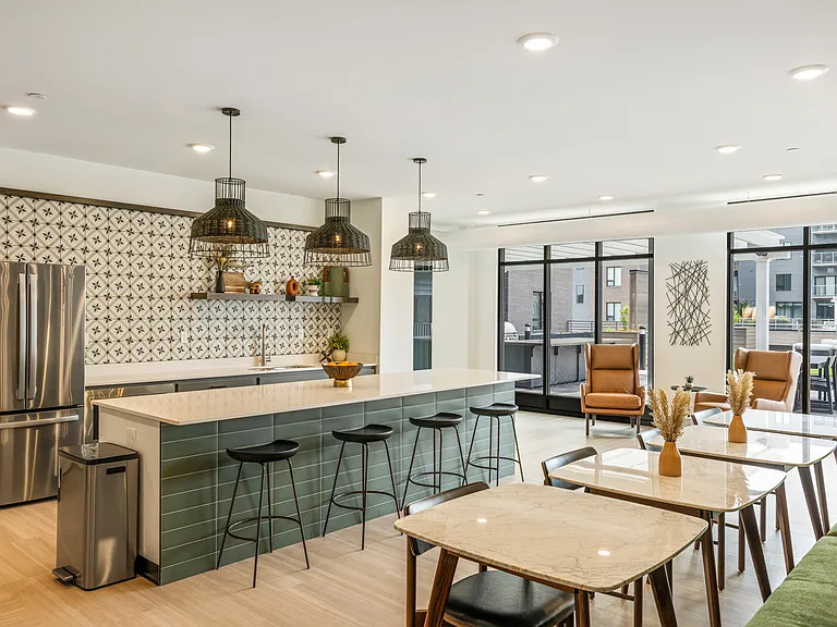 EagleRidge Plaza Residences — Photo 6
