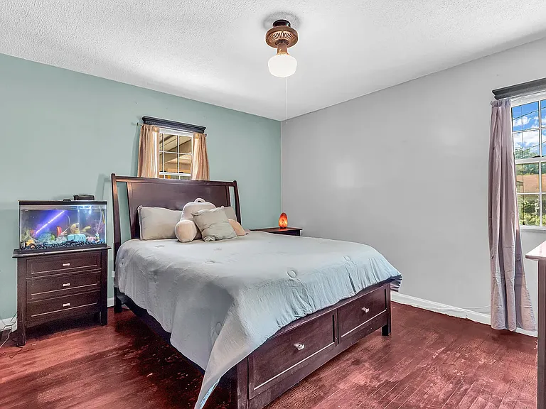 1828 N Bancroft St — Photo 5