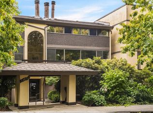 141 W 13th St #209, North Vancouver, BC
