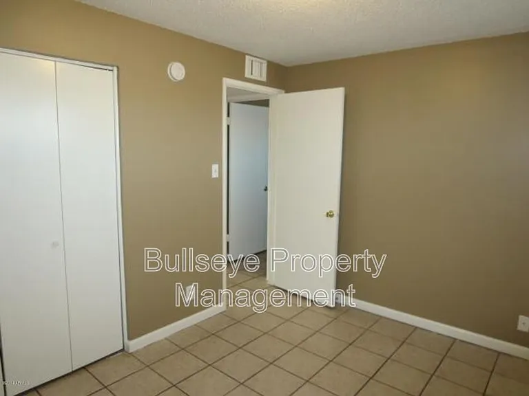 1901 S Farmer Ave #1901 — Photo 27