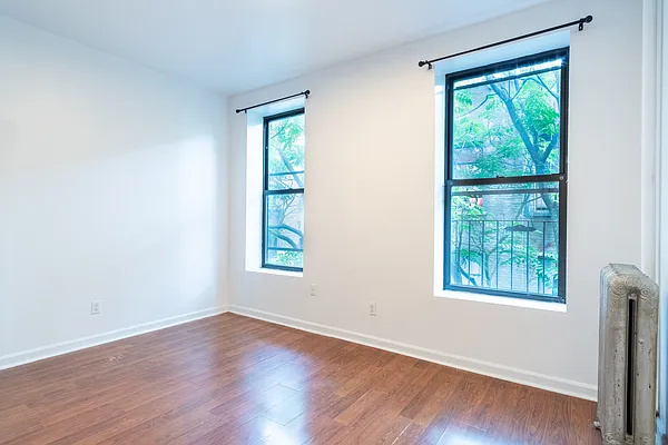 Rented by Julianna Realty Corp | media 13