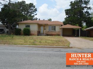 1621 San Carlos St, Sweetwater, TX 79556