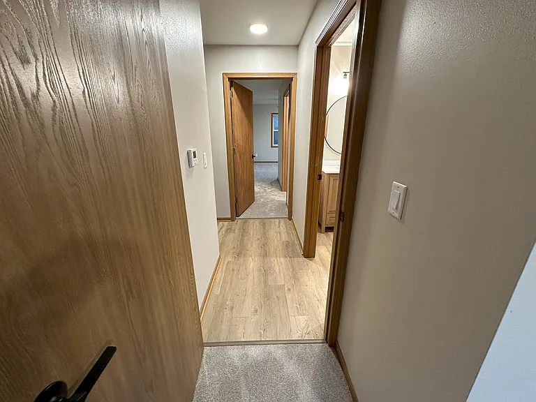 2046 Cliff Alex Ct S #4 — Photo 36