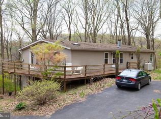106 Turkey Rd, Kempton, PA 19529
