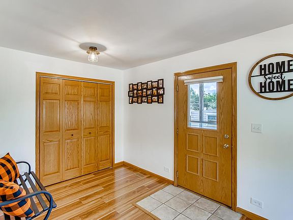 3rd image of 355 E Palmer Ave