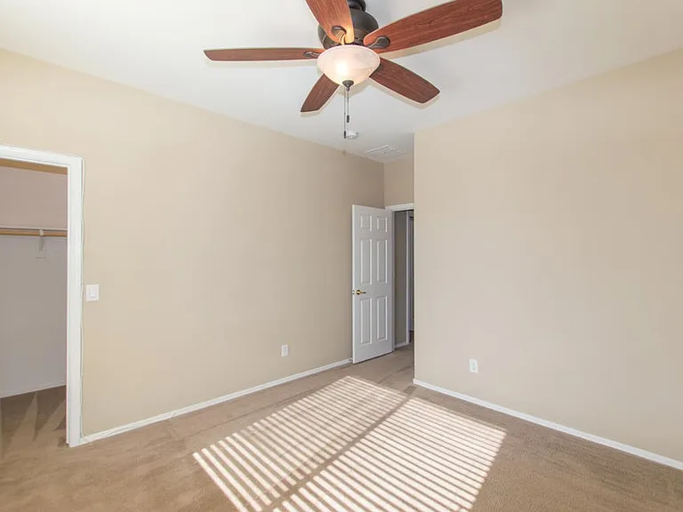 44023 W Bailey Dr — Photo 11