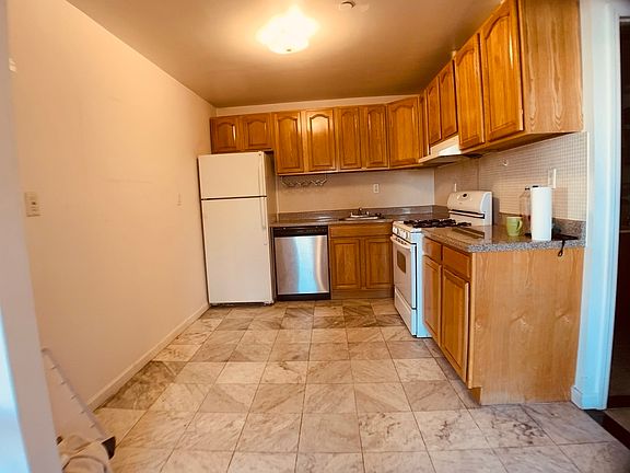 5th image of 22-43 28th St #3AA