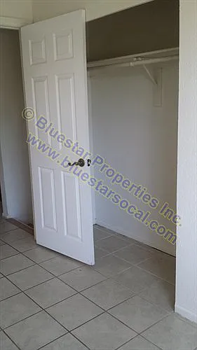 18146C — Photo 1