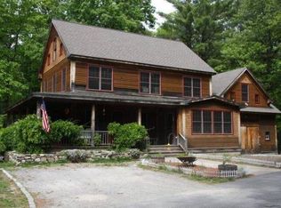 90 Forest St, Dunstable, MA 01827