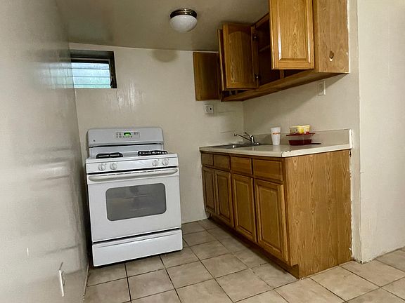2nd image of 22018 139th Ave Floor 1