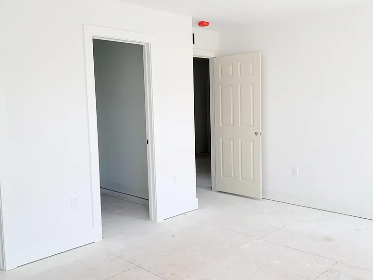277-1811 Shady Ln — Photo 4