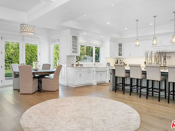 4th image of 4538 N Gaviota Ct