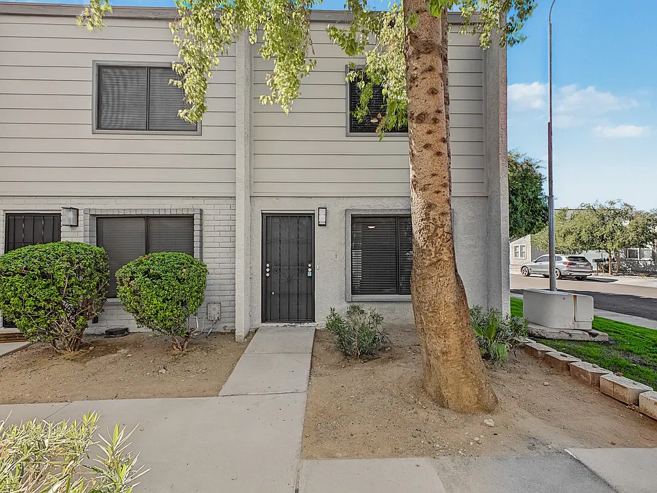 2635 E Harvard St #1