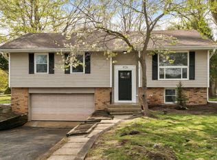 4126 Wildwood Dr, Crystal Lake, IL