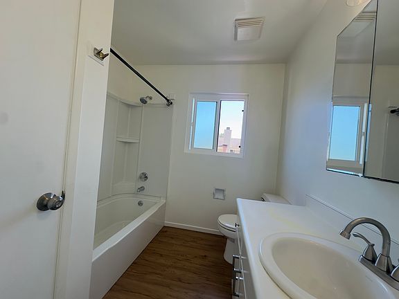 5th image of 44 Ocean View Ave #B