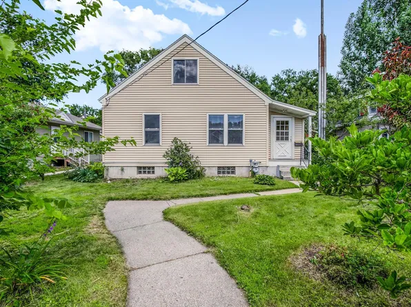 310 Wilson Ave NE, Saint Cloud, MN 56304